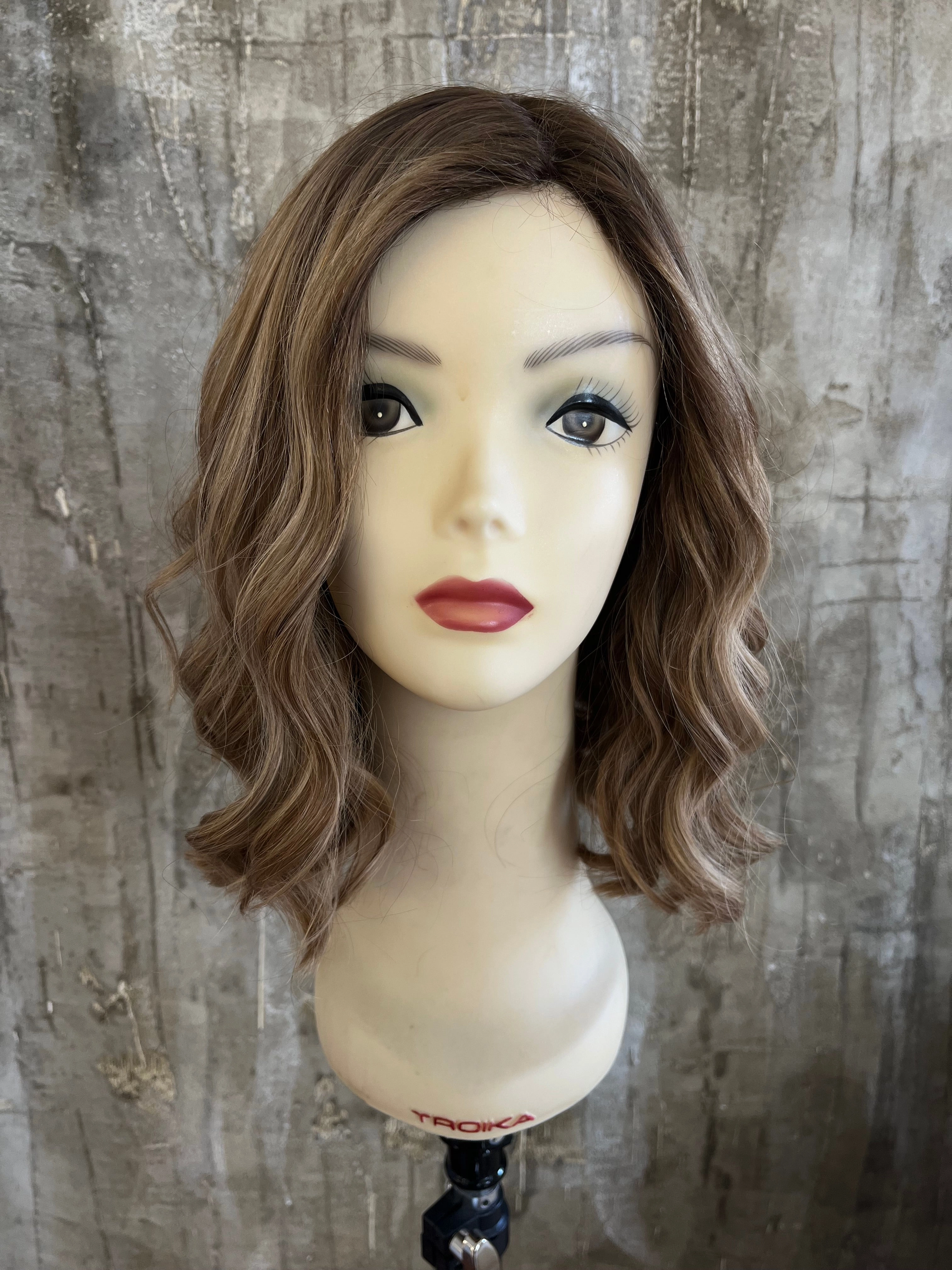 100% EUROPEAN VIRGIN HUMAN HAIR 14'' BLOND WITH DARK ROOTS