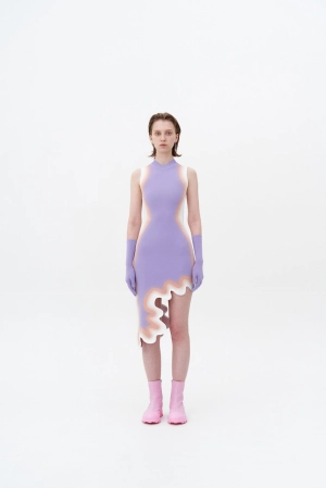MIA SIGNATURE WAVY DRESS IN SPRAY PRINT