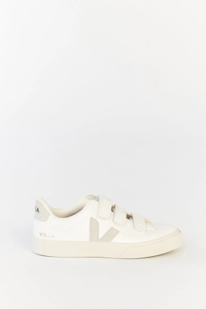 VEJA RECIFE EXTRA WHITE NATURAL